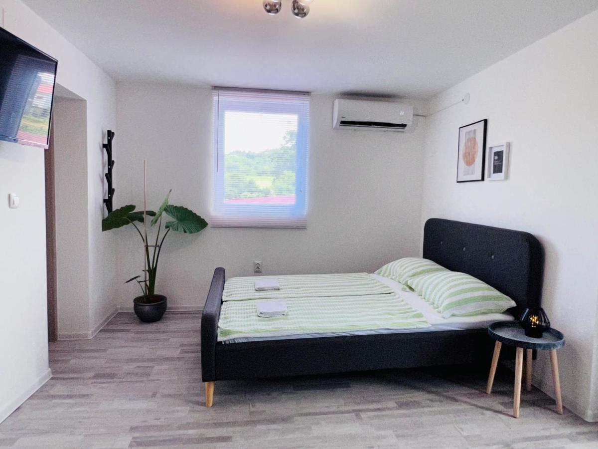 Apartman Castle Tusilovic Экстерьер фото